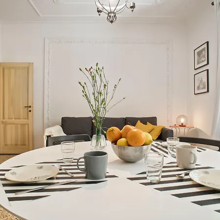 Apartment Guesthost - San Giovanni In Monte Bologna