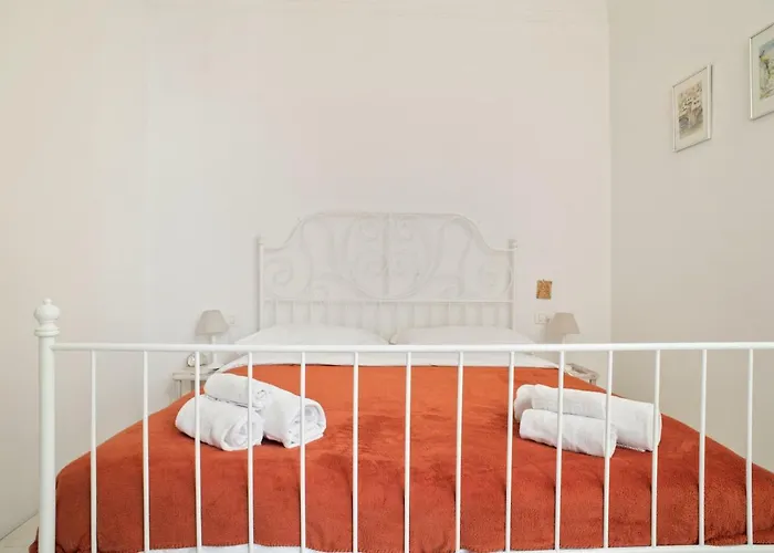 Guesthost - San Giovanni In Monte Appartement